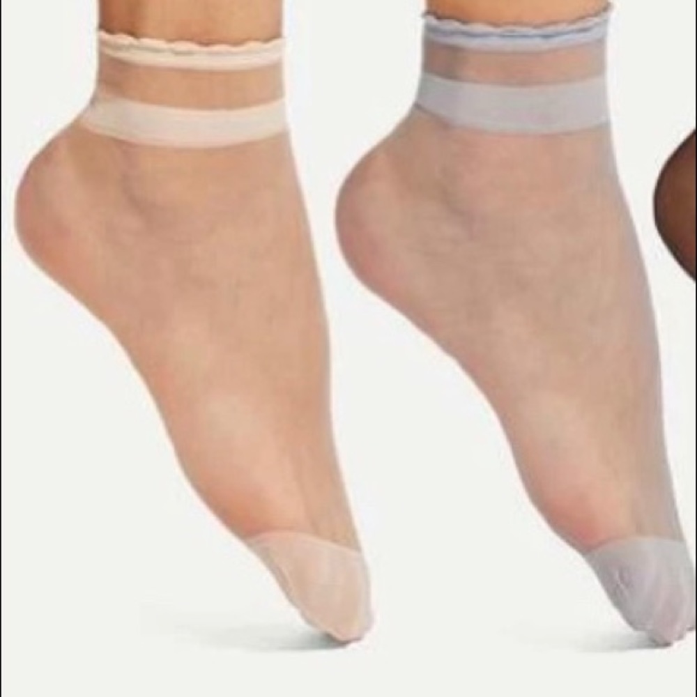 2 Pairs of Socks